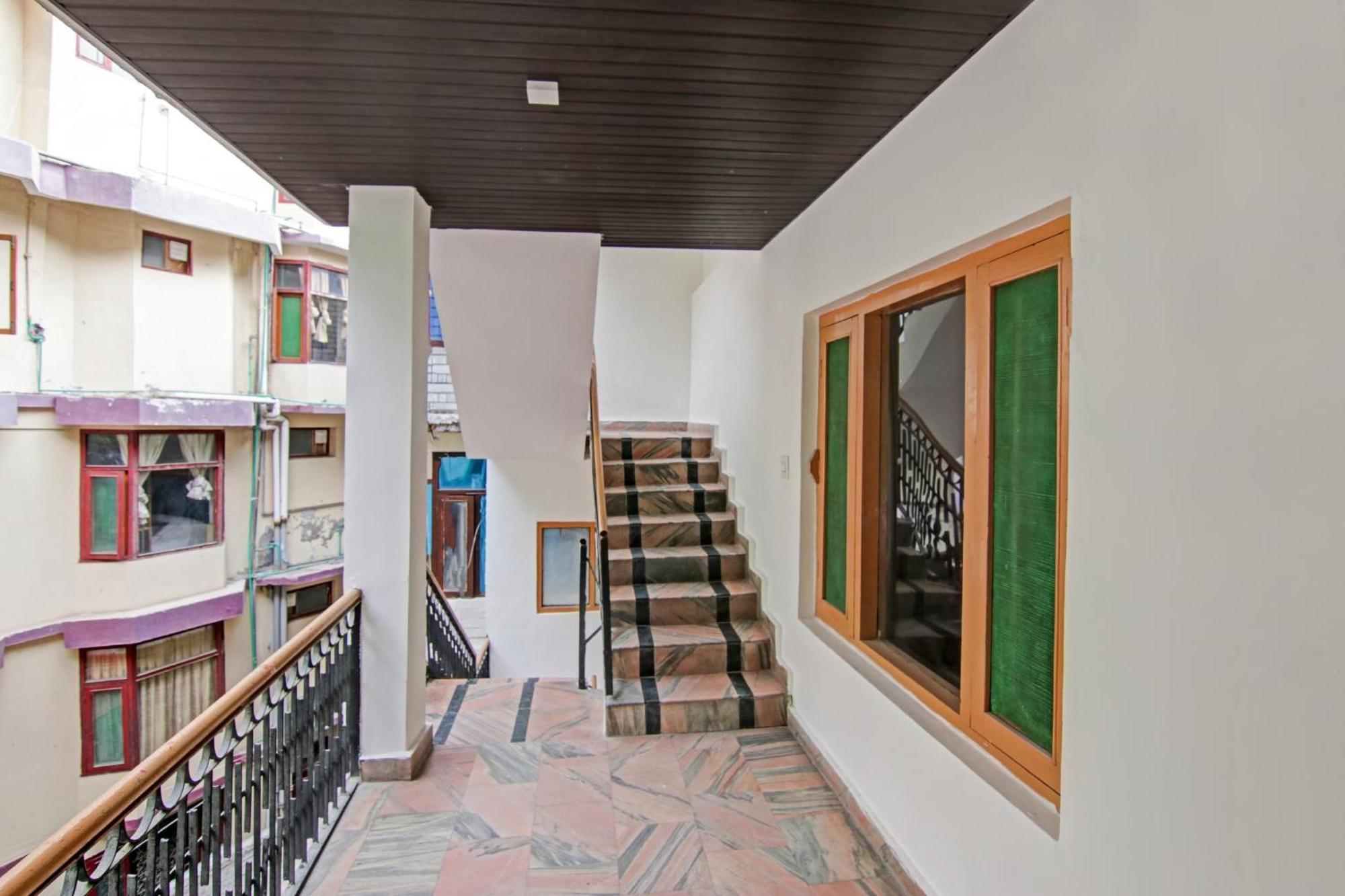 Hotel O Alfa Manāli Zewnętrze zdjęcie